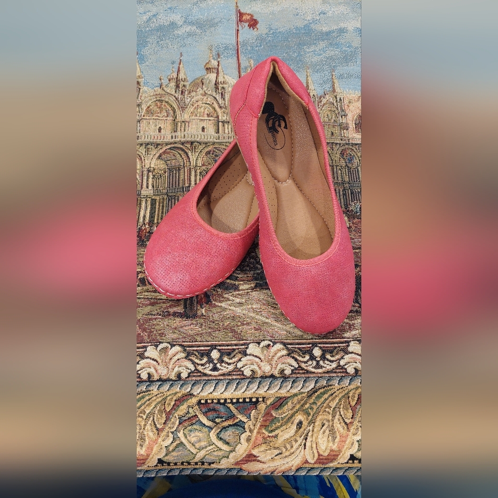 Chic Pink Loafers for Women - Picture 4 of 5